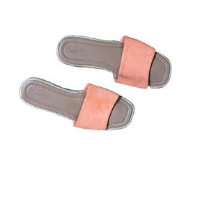 Universal Thread Sandals